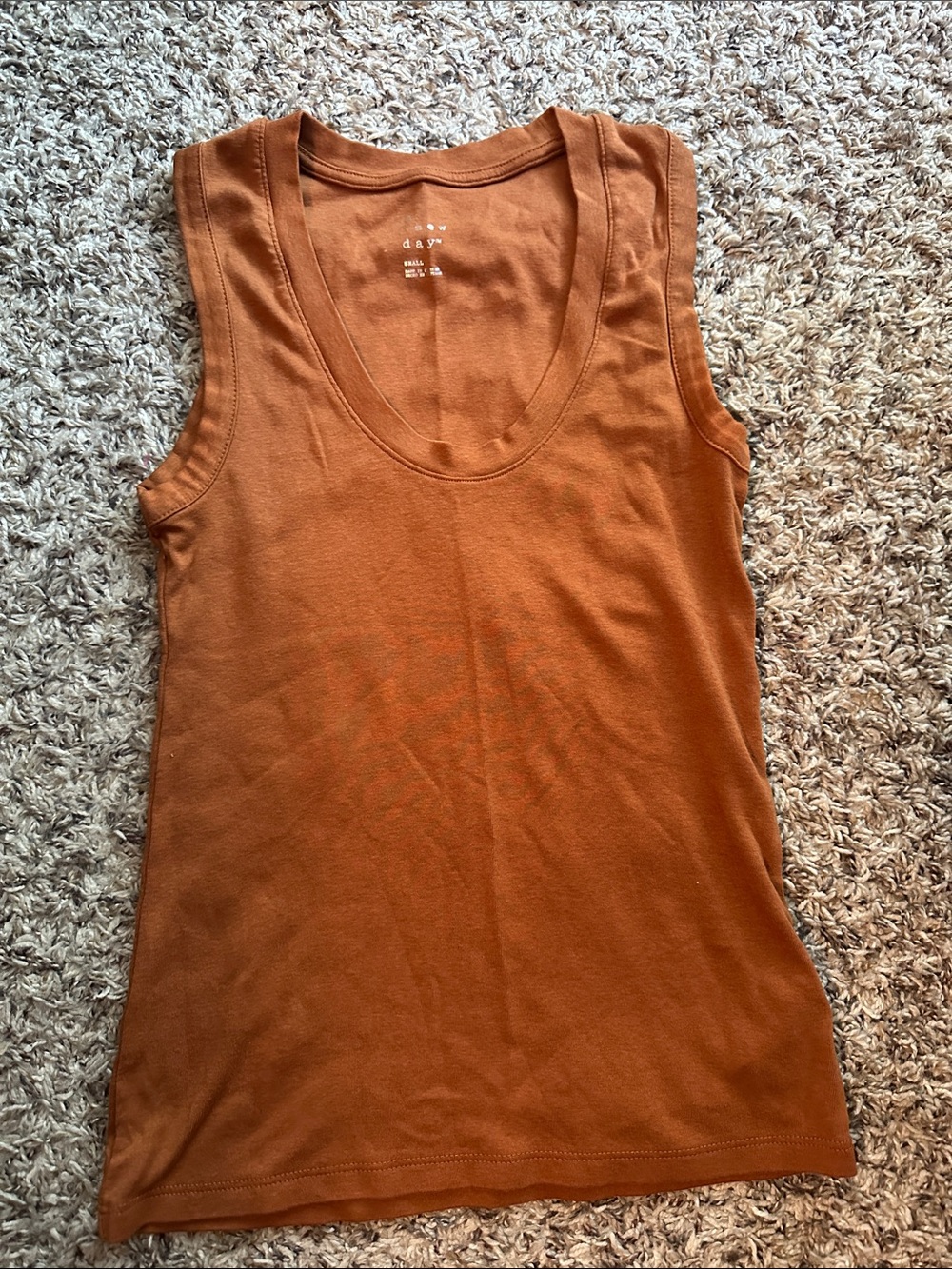 a new day Scoop Neck Ribbed Tank Top in Rust